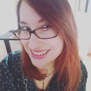 Meet your Posher, Paola